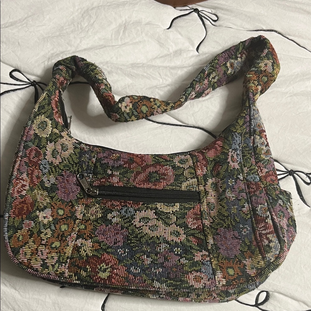 Multicolor Floral Tapestry Shoulder Bag